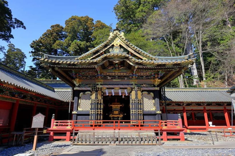 Nikko: Kegon Falls, Lake Chuzenji & Toshogu Temple - Shinkyo Bridge: a scenic first glimpse