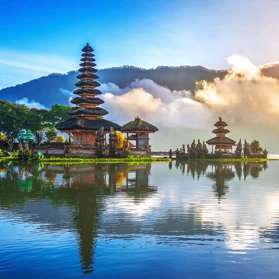 North Bali: Ulun Danu, Waterfalls, Swing and Monkey Forest - Banyumala Waterfall requires real walking
