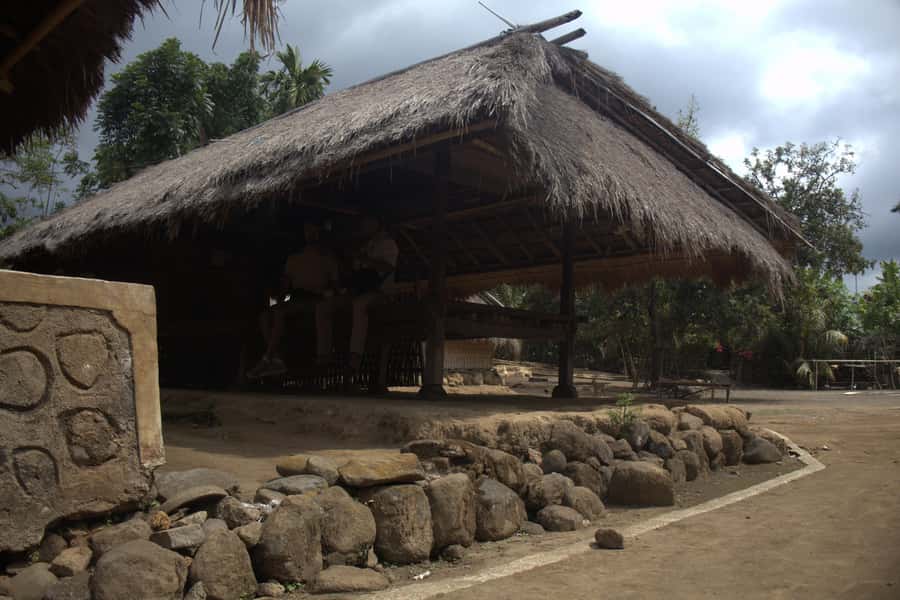 North Lombok: Sendang Gile Waterfall & Senaru Village Tour - Malimbu Hill and the view toward the Gilis