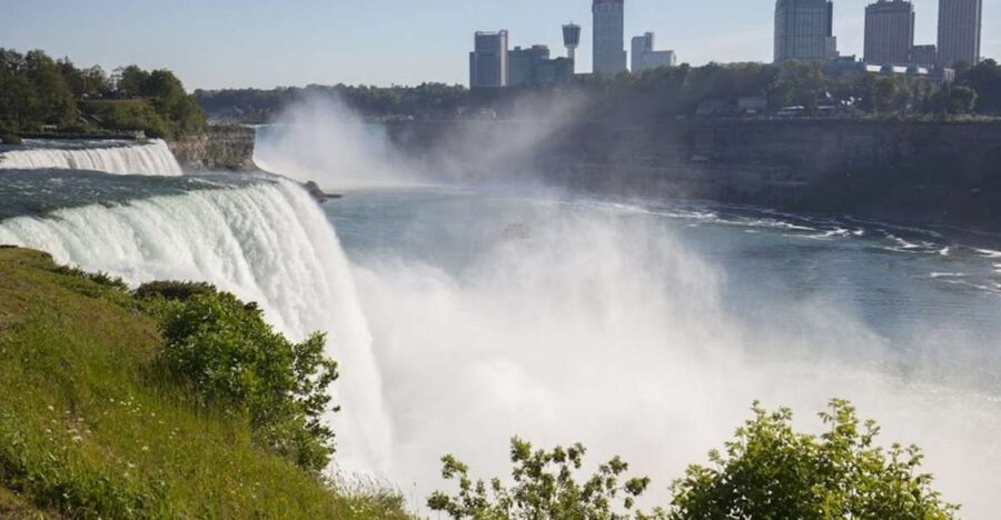 NYC: Niagara Falls, Philadelphia, Washington DC 4-Day Tour - Day one: Watkins Glen before the Falls