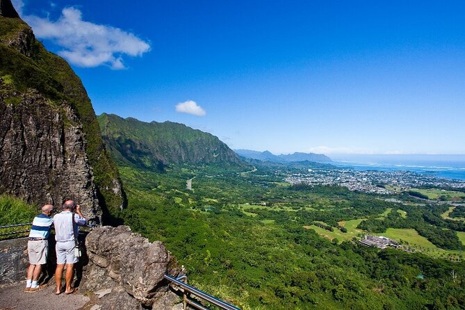Oahu Circle Island Tour with Waimea Waterfall - Waimea Valley is the centerpiece