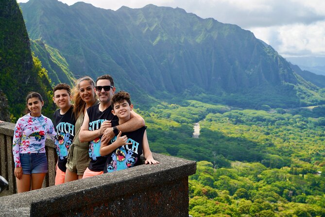 Oahu in a Day: Waterfall - Food Trucks - Lookouts - Small Crowds - Waimea Valley offers the day’s main walk