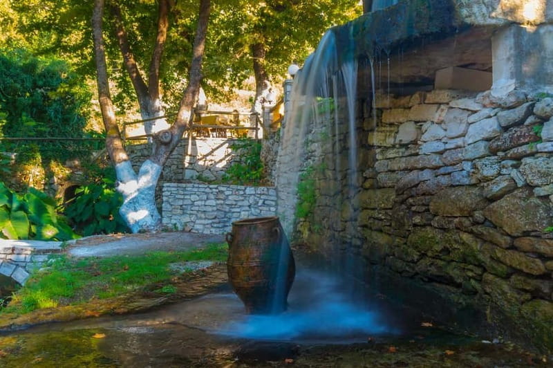 Off-Road: Waterfall, Lake Kournas, Gorges, Preveli Palms - A village taverna brings the midday meal