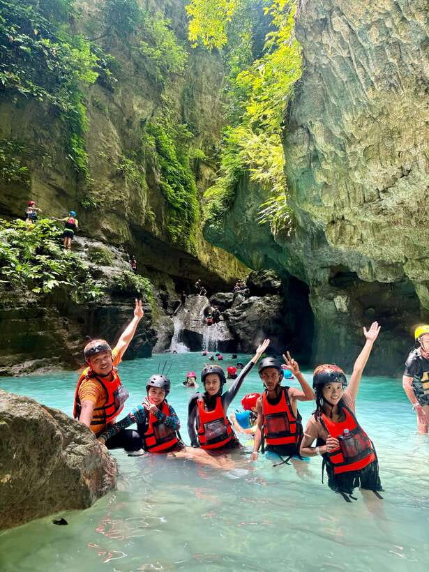 Oslob Whale Shark Swimming & Kawasan Falls Canyoneering - The 2:00 to 5:00 am departure from Cebu