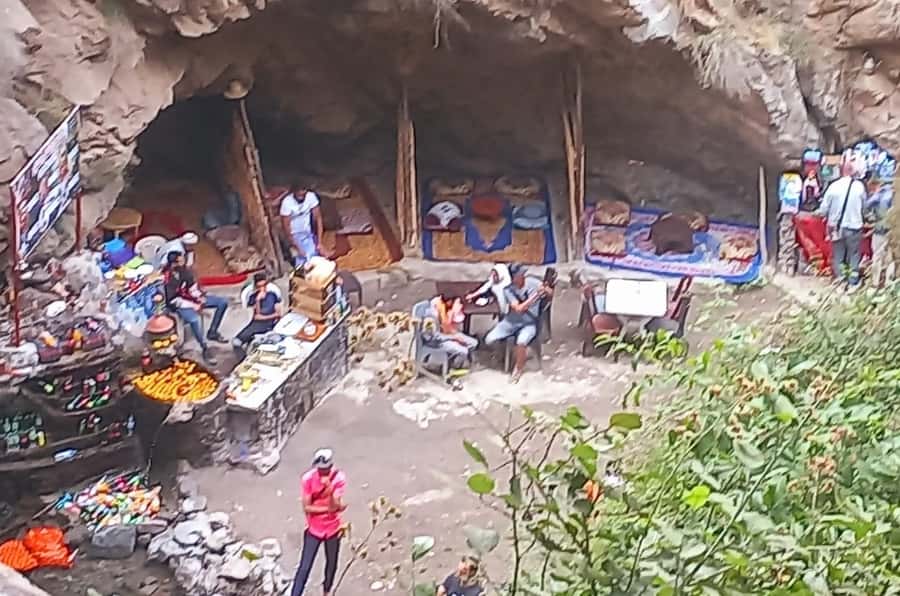Ourika Valley Waterfalls Day Trip From Marrakech - Meeting Amazigh families and seeing a traditional home