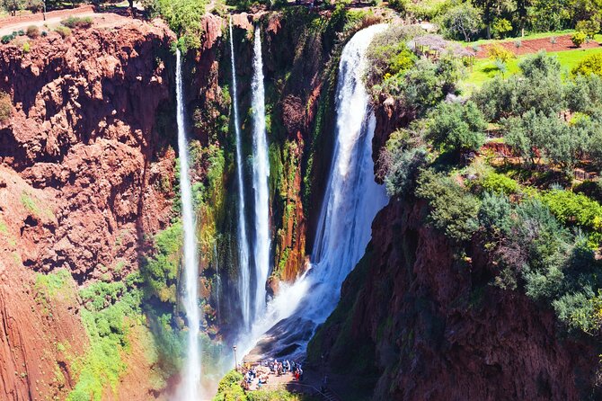 Ouzoud Waterfalls Full Day Trip From Marrakech - Arriving at Ouzoud and beginning the walk