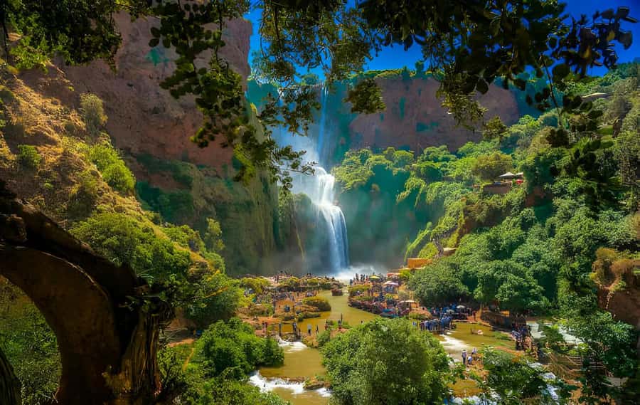 Ouzoud Waterfalls: Majestic Guided Hike and Adventure - Reaching Ouzoud from Marrakech by minibus