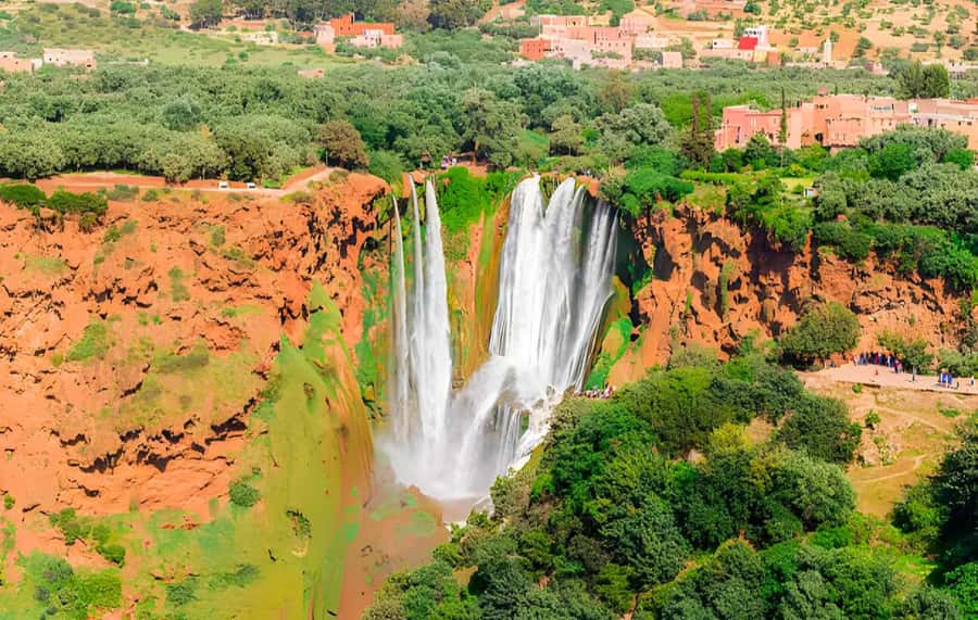 Ouzoud Waterfalls: Majestic Guided Hike and Adventure - Guides, drivers, and the human side of the trip