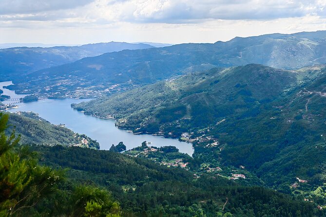 Peneda - Gerês National Park Lagoons and Waterfalls -Private Tour - Seven Hours at a Comfortable Pace