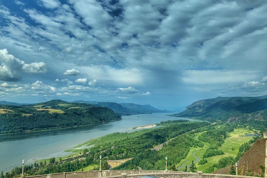 Portland: Columbia River Gorge Waterfalls Afternoon Tour - Crown Point Vista House and the Historic Highway