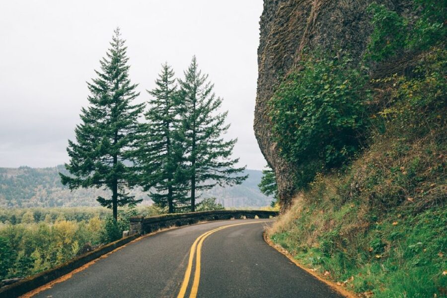 Portland: Columbia River Gorge Waterfalls Afternoon Tour - Mercedes-Benz Sprinter comfort and pickup details