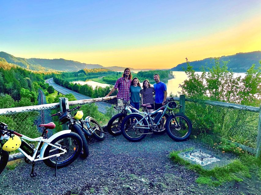 Portland: E-Bike Tour at Multnomah Falls - Latourell Falls brings another strong viewpoint