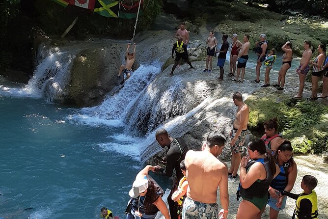 Private Combo Tour From Ocho Rios To Blue Hole & Konoko Falls - Driving Through White River to Blue Hole