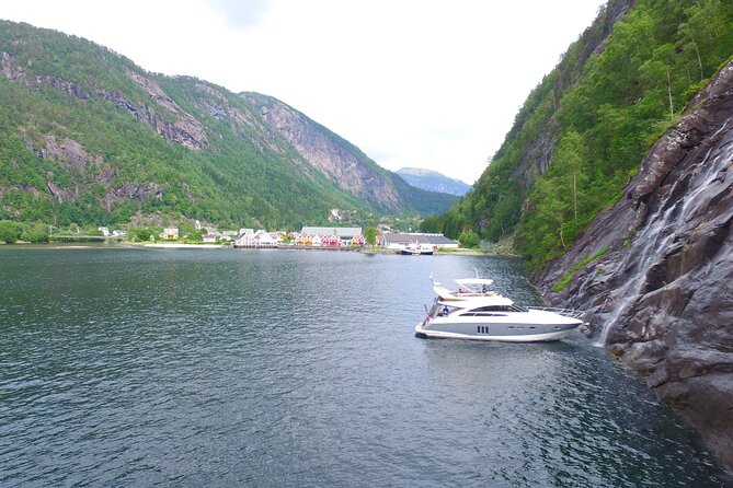 Private Fjord and waterfalls cruise to Modal- Mostraumen - Mostraumen brings waterfalls close