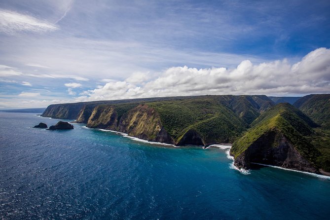 Private Magical Waterfall Tour - Waipio and Waimanu valleys from above