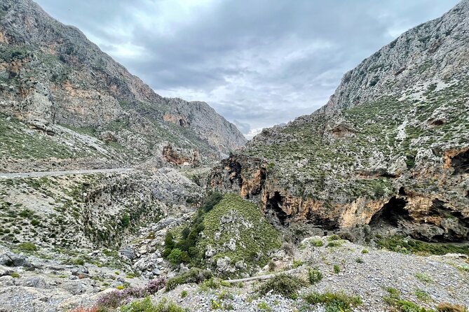 Private South Crete Full-Day Tour-Spili, Kourtaliotiko & Preveli - Who should book this day?