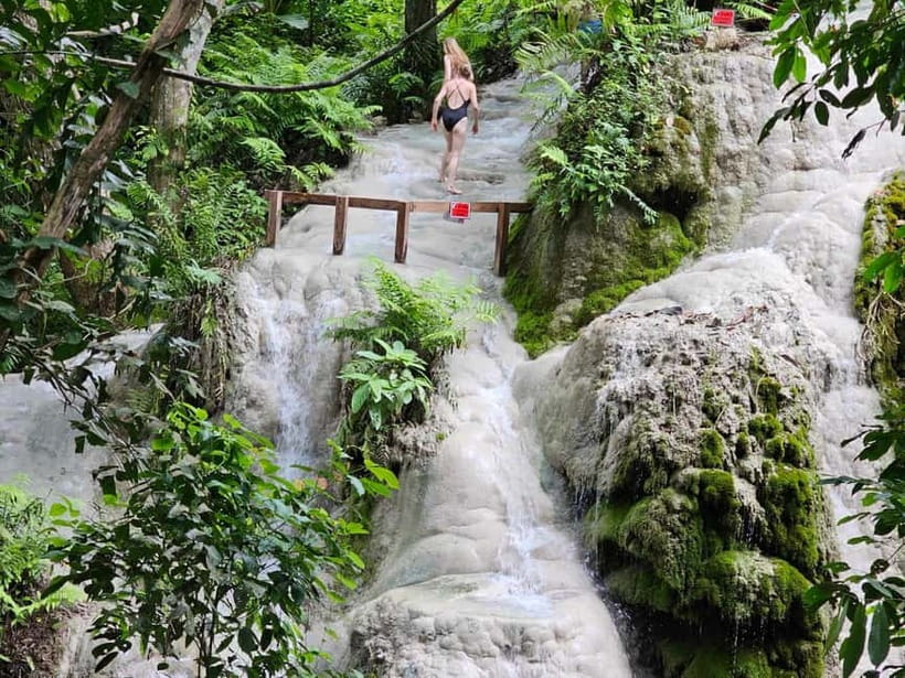 Private : Sticky Waterfall & Secret Temple & Karen Village. - Why This Five-Hour Combination Works