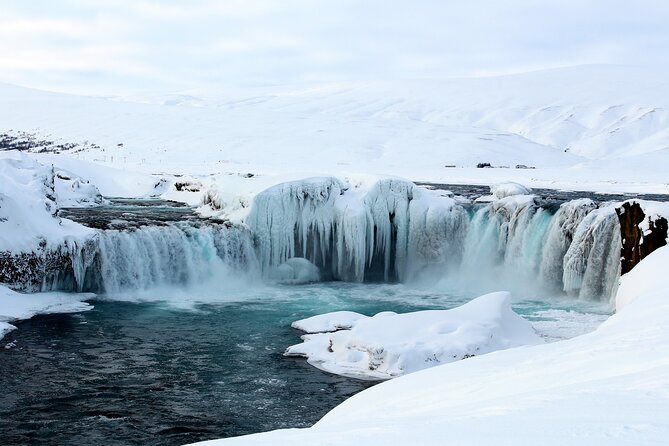 Private Tour from Akureyri of Goðafoss Waterfall of the Gods - The drive east from Akureyri