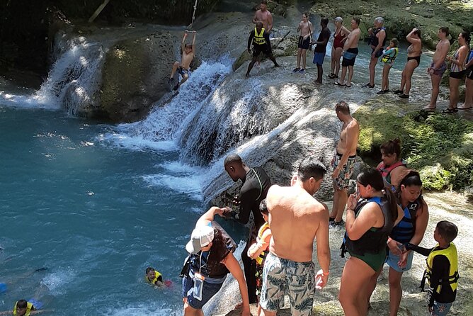 Private Tour From Ocho Rios To Blue Hole Secret Falls and Shopping - The Shopping Stop After The Waterfall