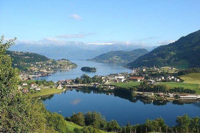 Private tour - Hardangerfjord, Voss Gondola & 4 Great Waterfalls - Voss and Mount Hanguren add a change of pace