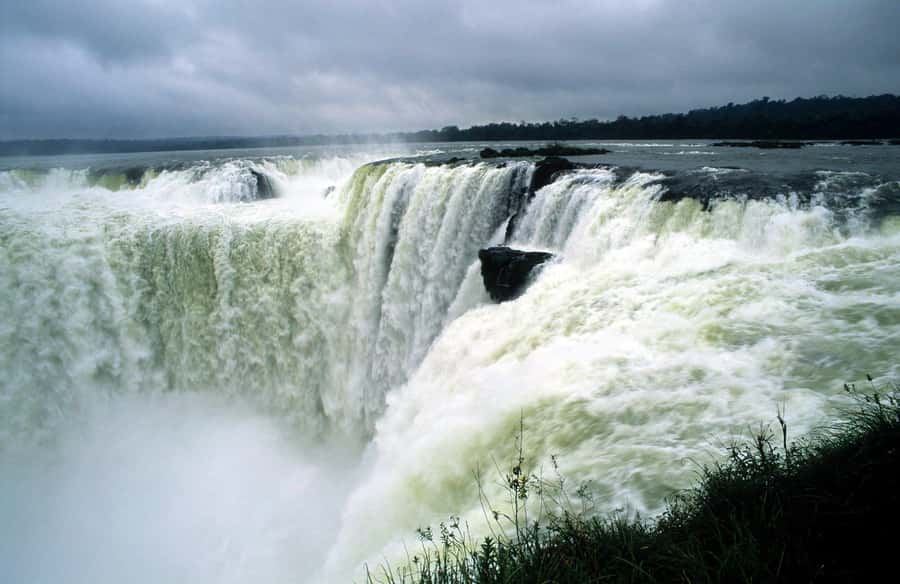 Puerto Iguazu: Argentine Falls & Great Adventure Boat - The Upper and Lower circuits: close views with plenty of walking