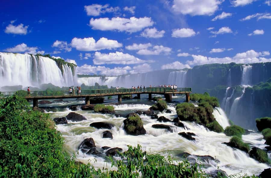 Puerto Iguazú: Brazilian Falls Half-Day Panoramic Tour - Walking the 950-meter cliff path