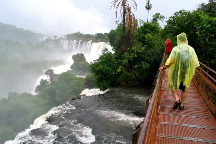 Puerto Iguazú: Iguazú Falls Adventure with 4WD & Boat Ride - The Superior Circuit and the wide view
