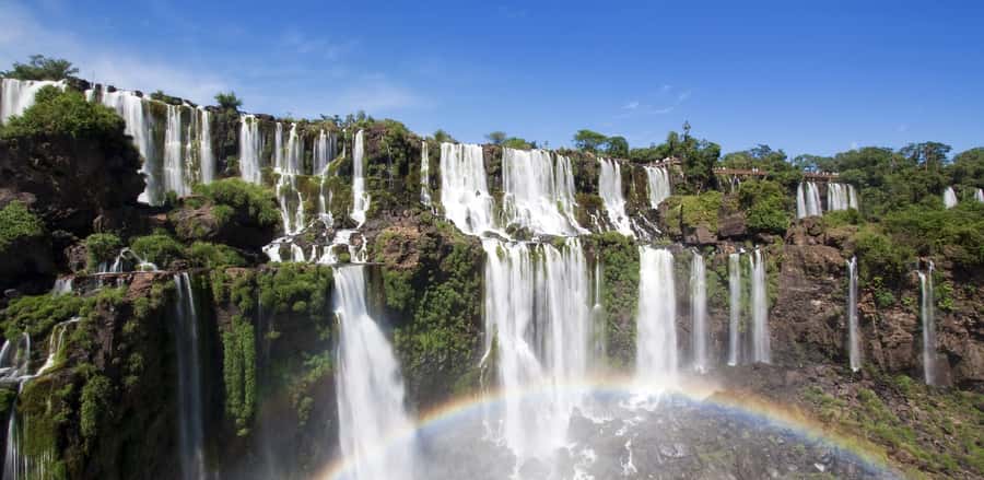 Puerto Iguazu: Iguazu Falls Argentinian Side Full-Day Tour - Food, clothing, and the optional boat