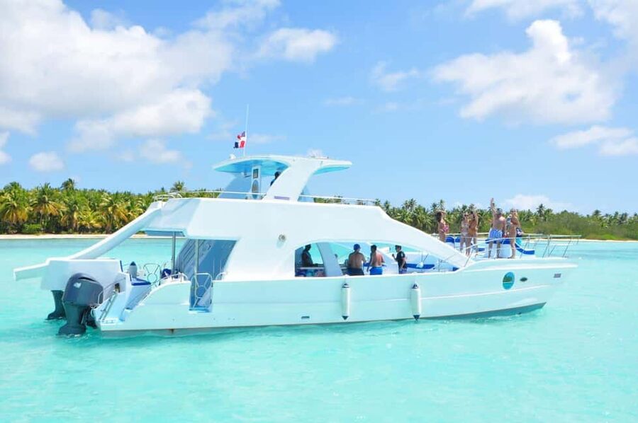 Punta Cana: Cayo Levantado & El Limon Waterfall Tour - Key things to know before booking