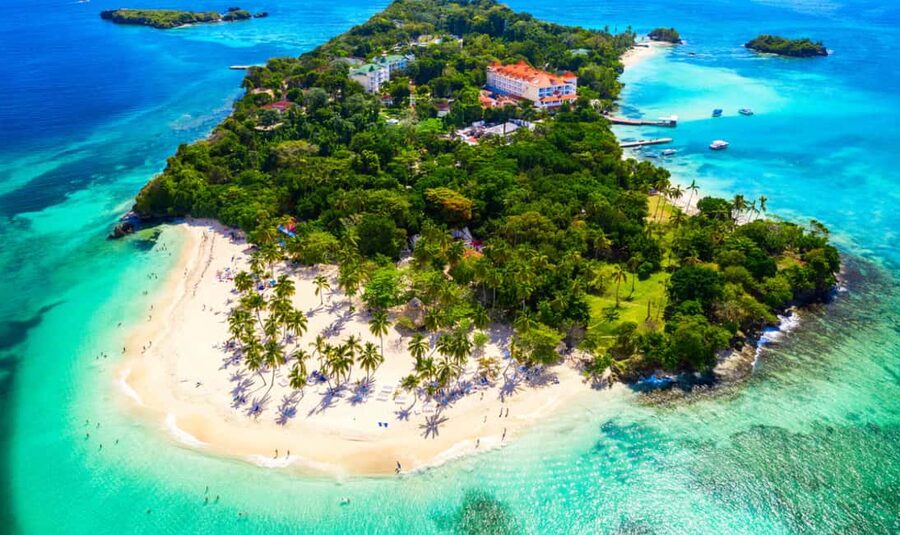 Punta Cana: Samaná Cayo Levantado & El Limón Waterfall Tour - Why this Samaná day trip is worth considering