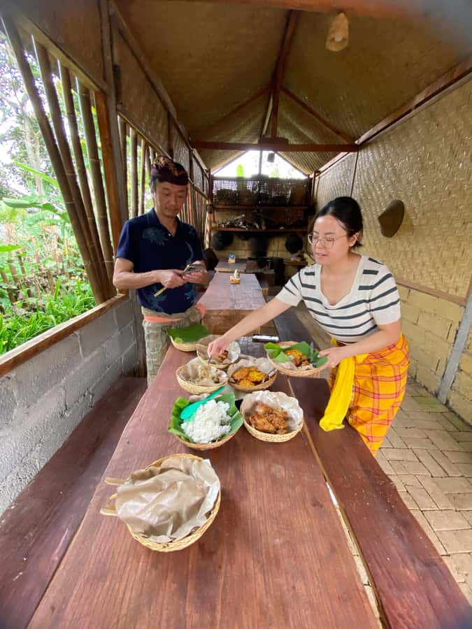 Quad ride, waterfalls & aunthentic cooking class in munduk - What to pack for a less muddy day