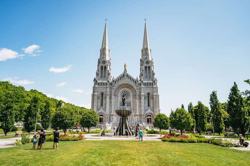 Quebec City: Montmorency Falls & Ile d'Orleans Half-Day Tour - Riding the Chemin du Roy toward Sainte-Anne-de-Beaupré