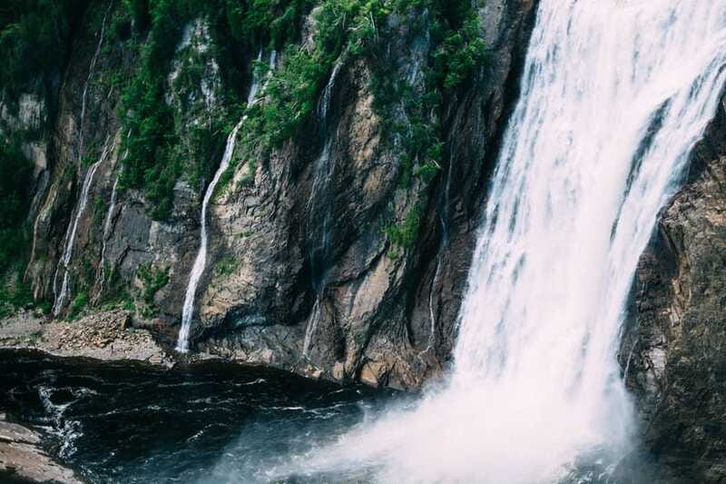 Quebec City: Old Town and Montmorency Falls Bus Tour - What you can and cannot do in 45 minutes