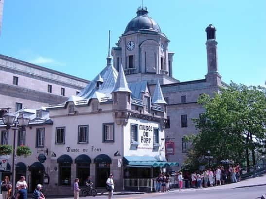 Quebec: City Tour, Montmorency Falls & Île d'Orléans Tour - How the guide affects the experience