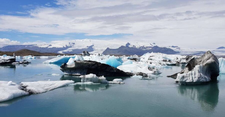 Reykjavík: 2-Day Tour with Icebergs, Glaciers & Waterfalls - Leaving Reykjavík for Iceland’s south coast