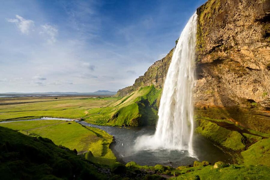 Reykjavík: Golden Circle & Extra Waterfalls Small Group Tour - Key points at a glance