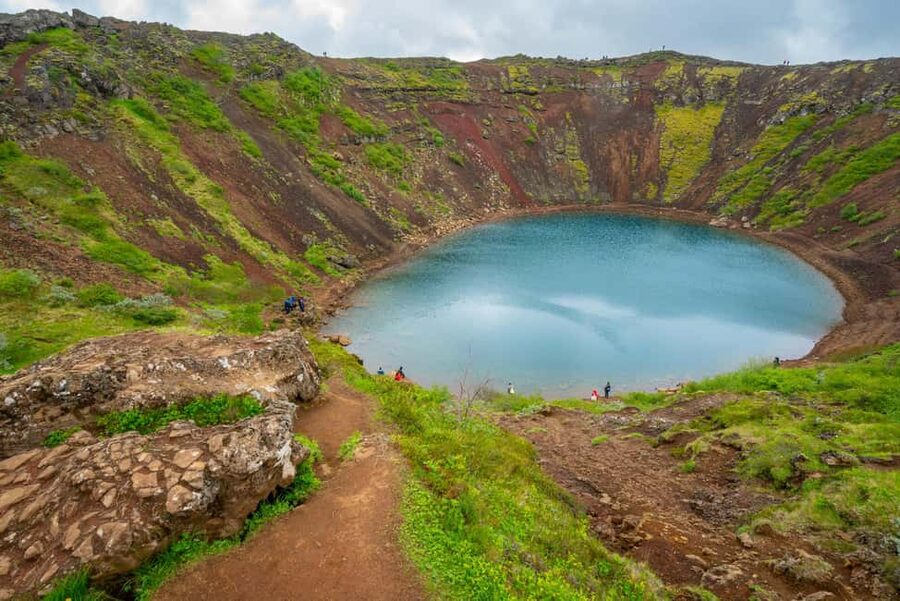 Reykjavík: Golden Circle & Extra Waterfalls Small Group Tour - Kerið brings color to the Golden Circle
