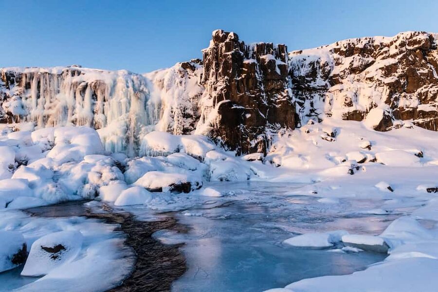 Reykjavík: Golden Circle & Extra Waterfalls Small Group Tour - Faxafoss is the quiet pause before Gullfoss