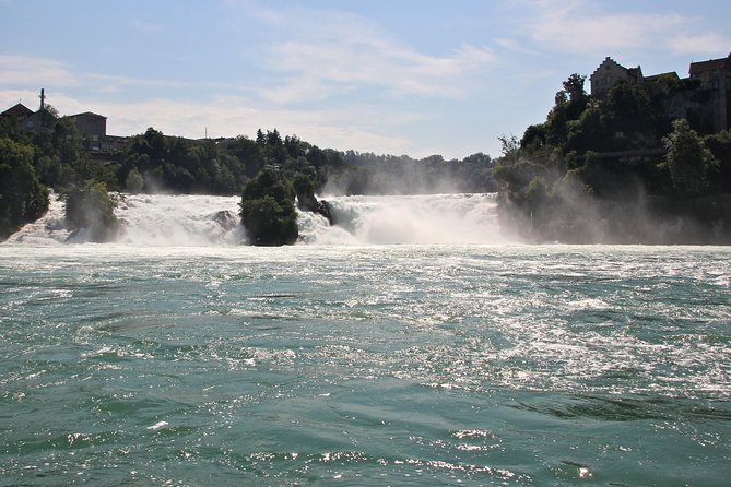 Rhine Falls Coach Tour incl. entry tickets from Zurich - Should you pay for the boat ride?