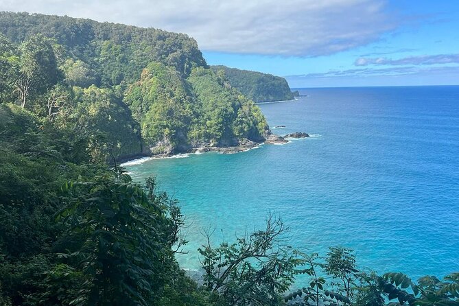 Road To Hana Black Sand Beach Waterfalls & Turtles Tour - Keanae banana bread and a quick snack break