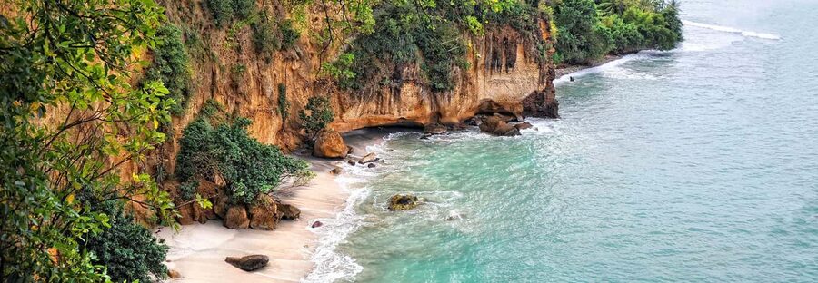 Roseau: Guided Day Trip to Popular Waterfalls - A 30-minute ride to Titou Gorge