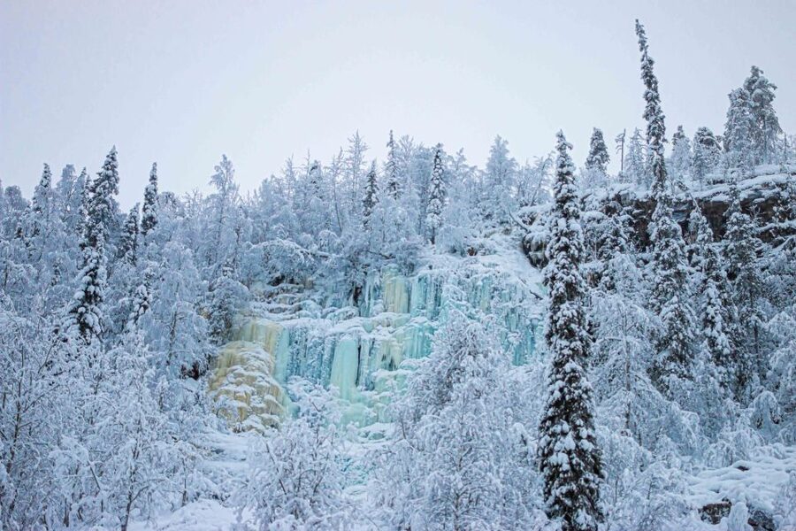 Rovaniemi: Frozen Waterfalls of Korouoma Canyon & Pro Photos - The 5-kilometre trail: beautiful, but not effortless
