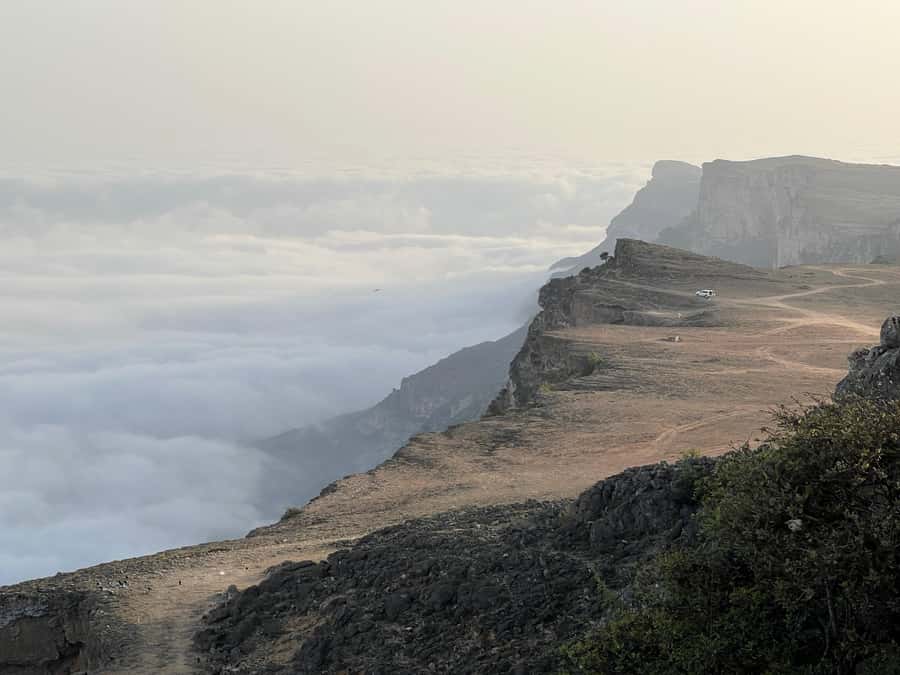 Salalah: Wadi Darbat, Jabal Samhan, Baobab, Mirbat Sand Dune - What to wear and what to pack