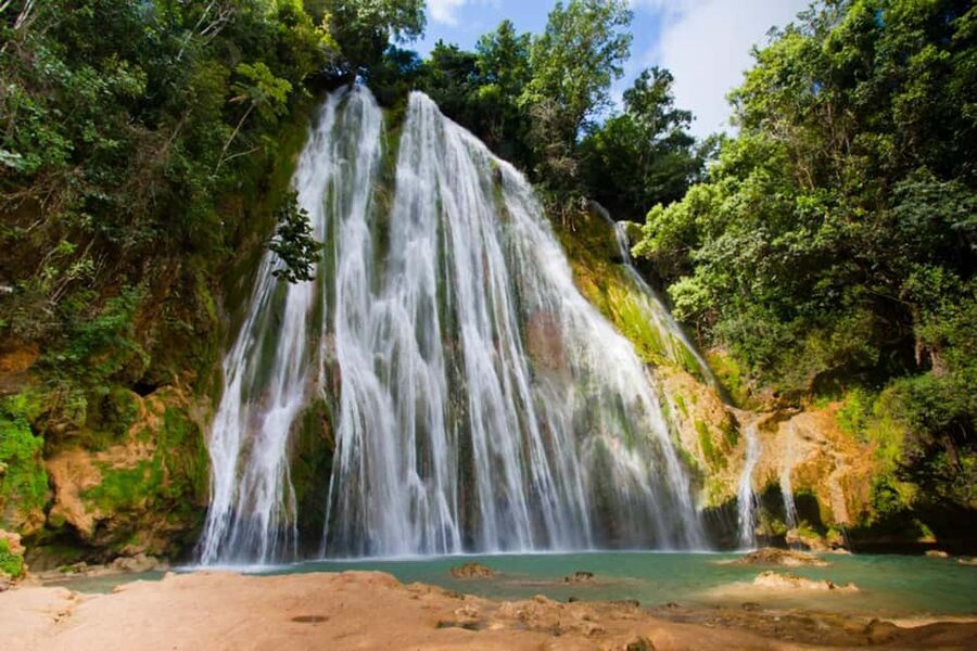 Samaná: El Limón Waterfall Horseback Riding Tour - Meeting at Parada Maria y Miguel