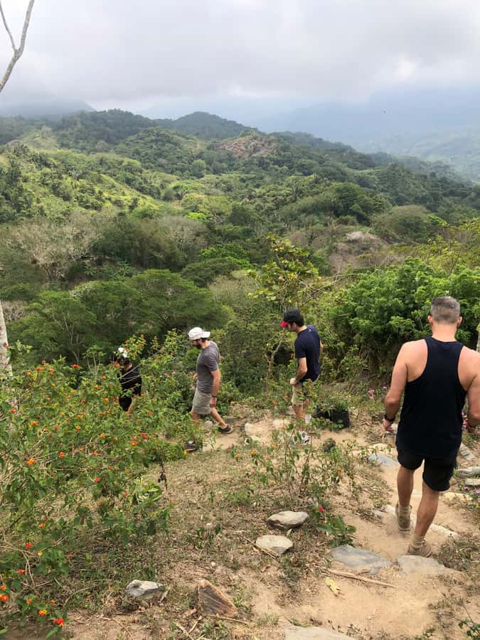 Santa Marta: Trekking in Minca Complete Waterfall Circuit - Oído del Mundo Waterfall and the first water stop