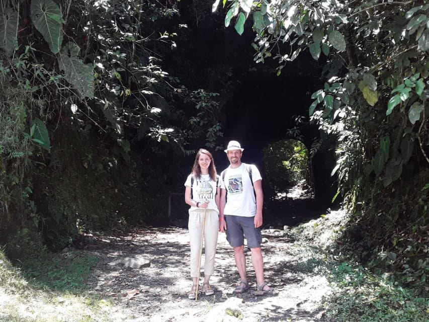 Santa Rita Waterfall and Salento Private Tour - Salento’s Adobe Houses and Flowered Balconies