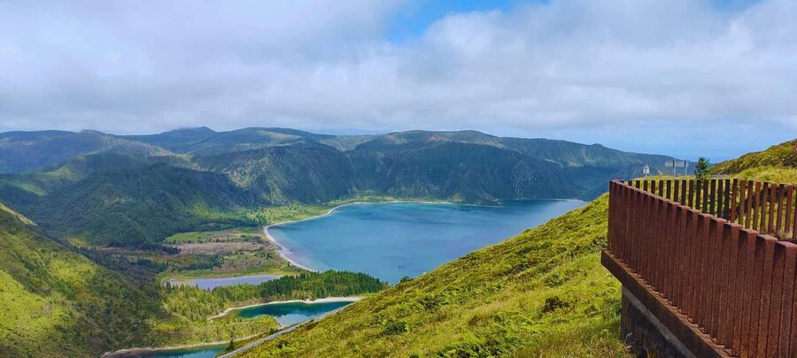 São Miguel: Majestic North Tour (Waterfalls w/Lunch) - Starting above São Miguel at Lagoa do Fogo
