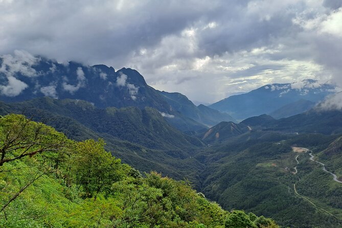 Sapa Love Silver Waterfall, Lonely Tree in Heaven Gate,San Sa Ho - What the private format changes