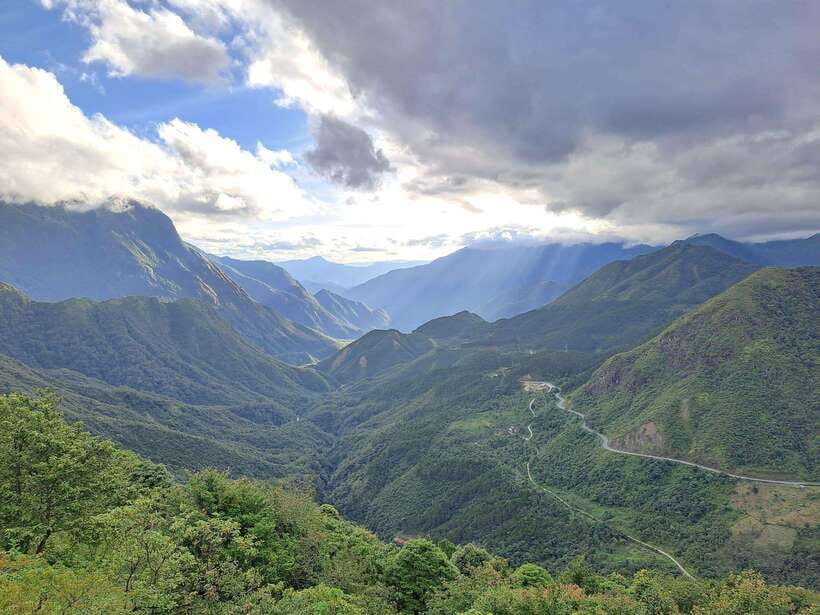 Sapa: Love Silver Waterfall, LonelyTree in Heaven-Rice Field - Why this Sapa day works so well