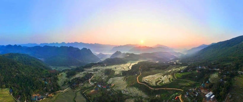 Sapa Silver Waterfall And O Quy Ho Pass Tour By Motorbike - O Long tea plantations and the quieter road north
